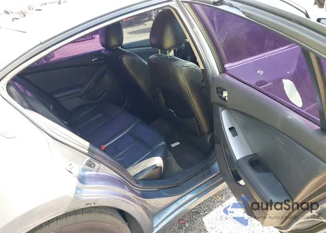 2010 Nissan Altima 2.5 S z USA, uszkodzony, nr VIN 1N4AL2AP3AN424043